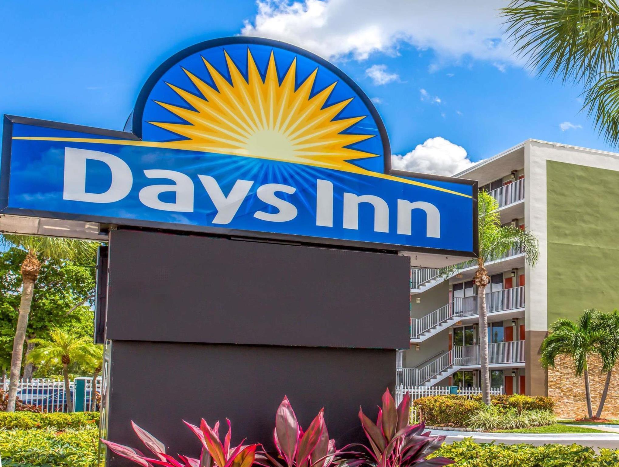 Days Inn By Wyndham Fort Lauderdale Airport Cruise Port Eksteriør bilde